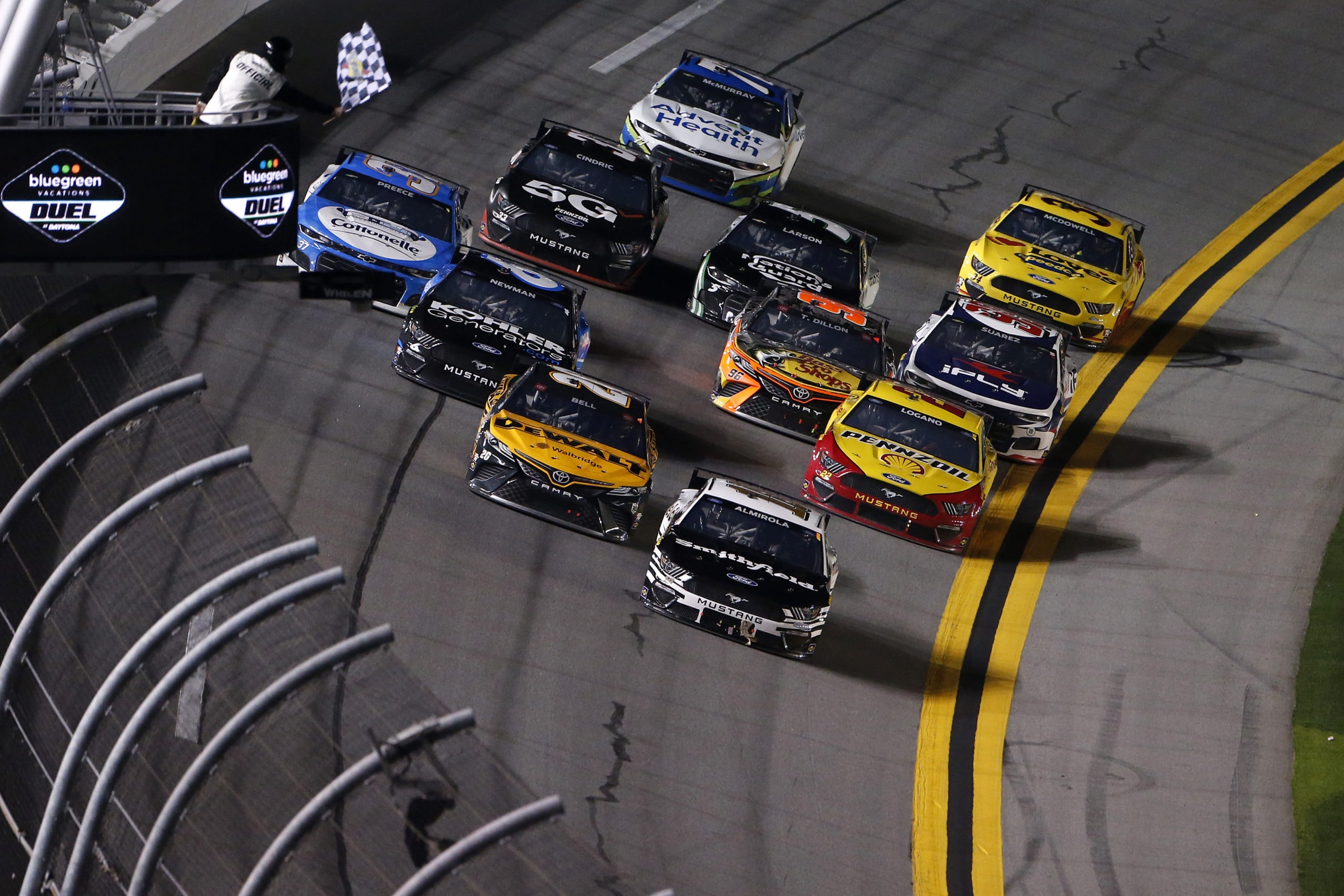 NASCAR Cup Series Bluegreen Vacations Duel #1 at Daytona Almirola et Austin Dillon remportent les Duels