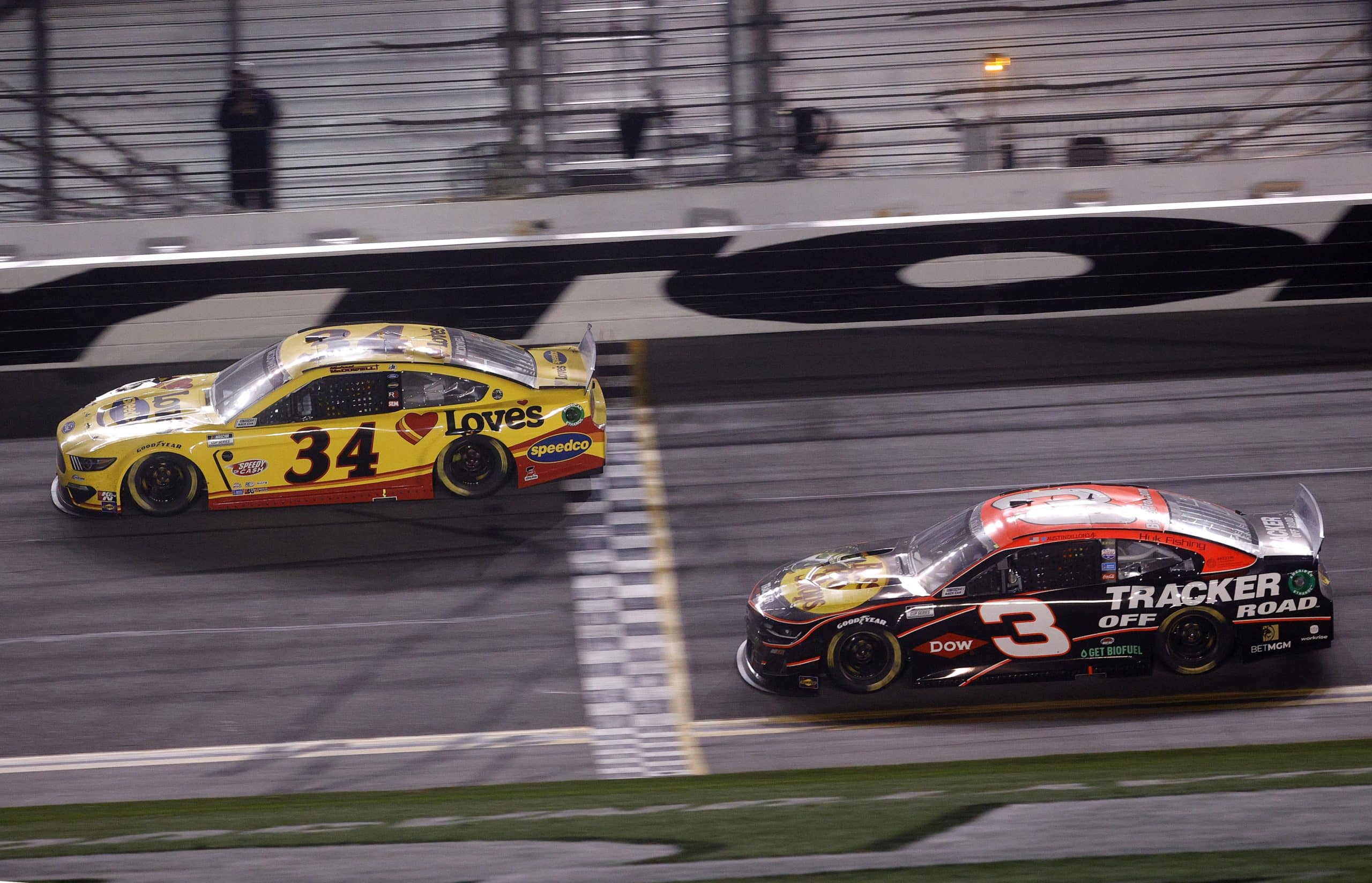 Austin Dillon premier leader du classement