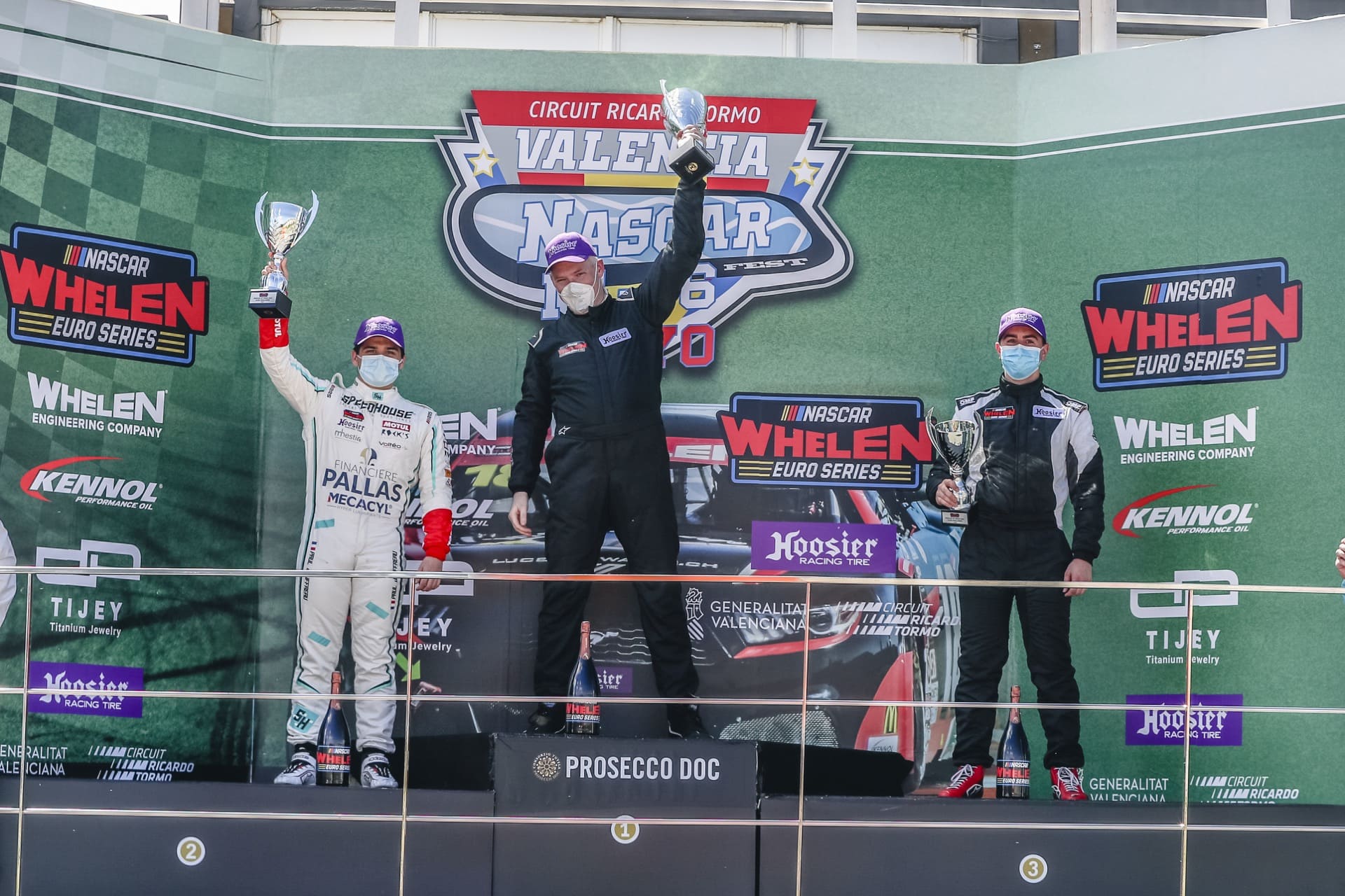 Gordon Barnes remporte sa première victoire