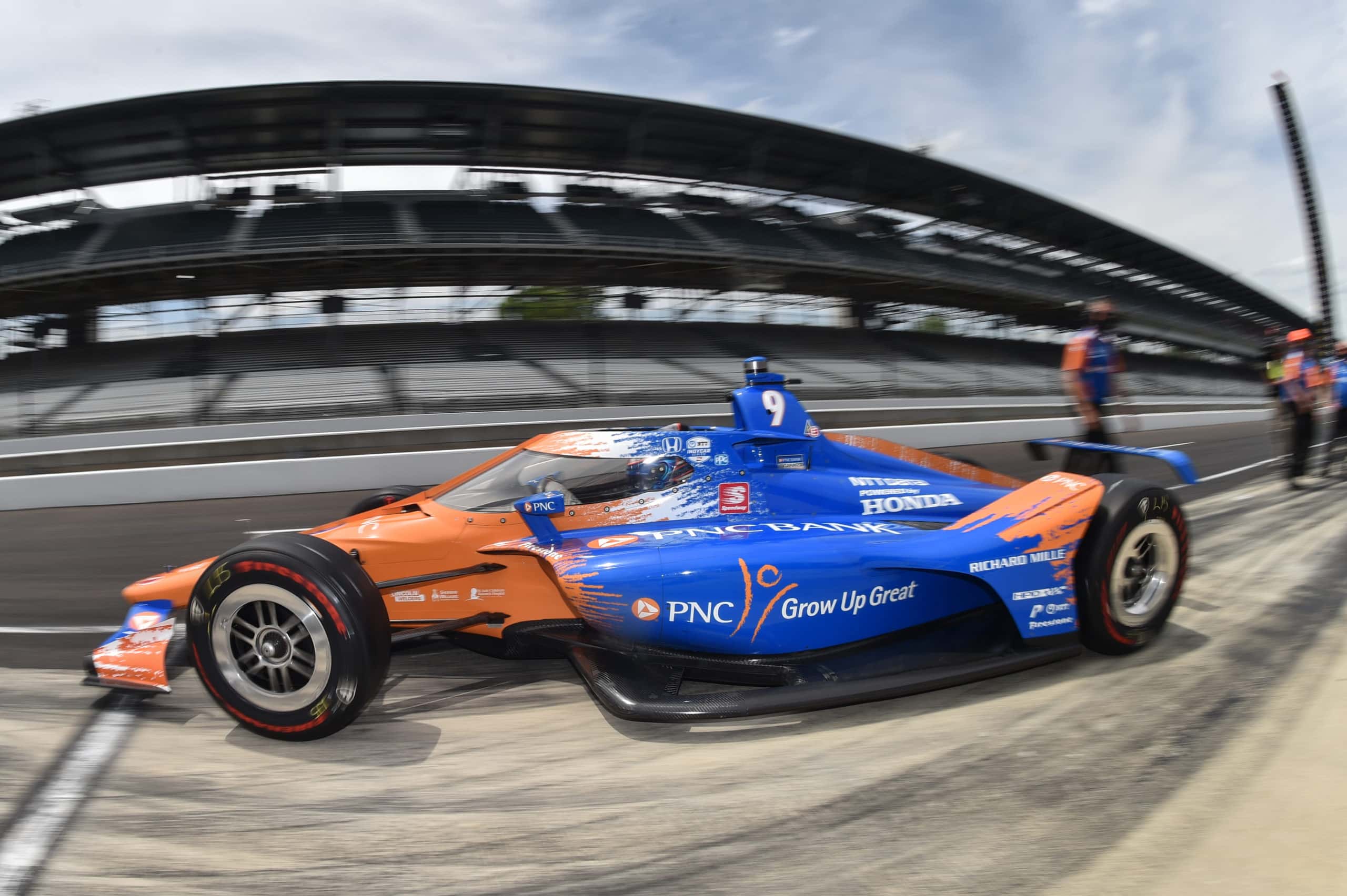 Scott Dixon et Honda dominent les qualifications