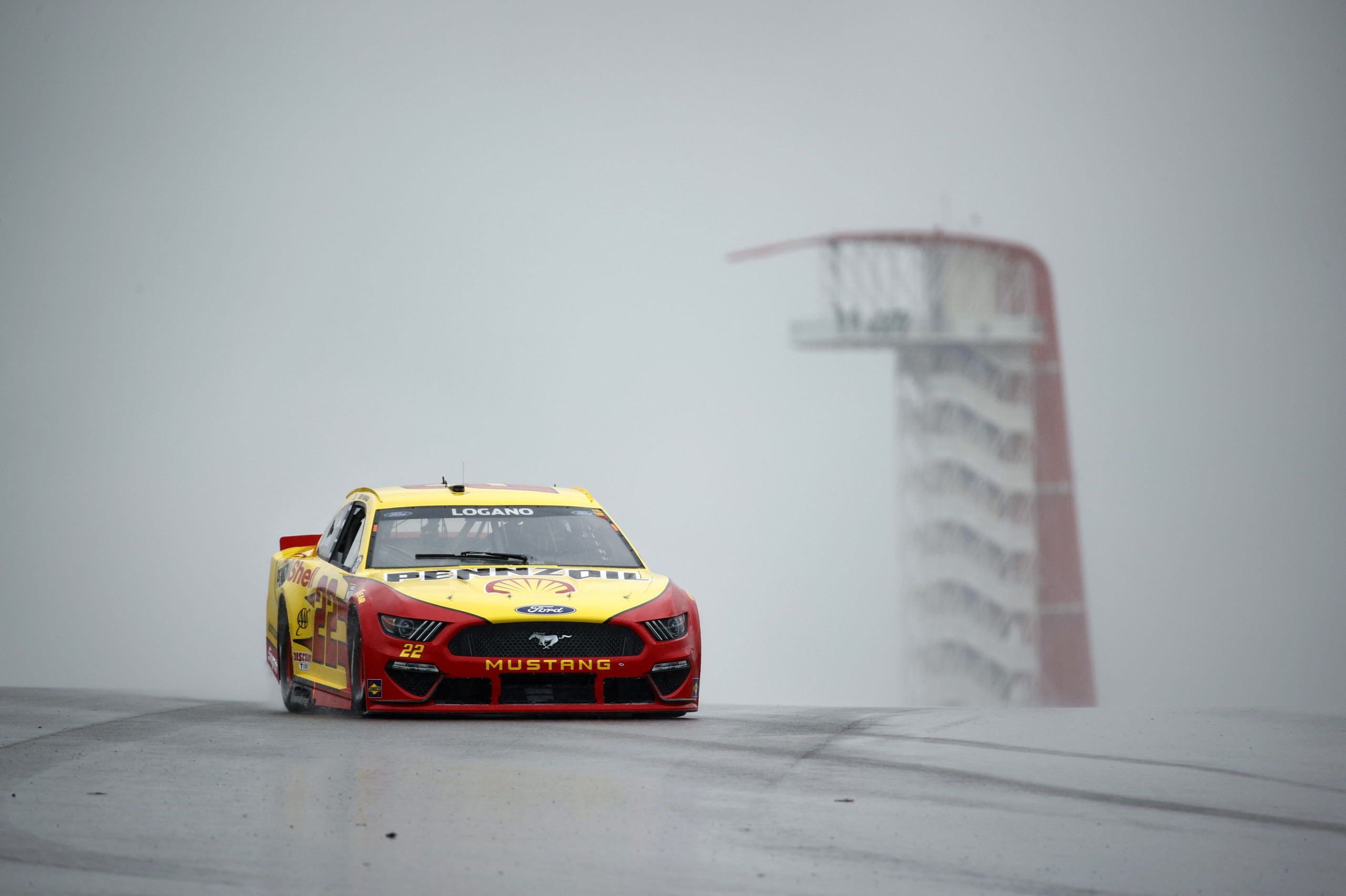 Des essais sur piste humide à Richmond