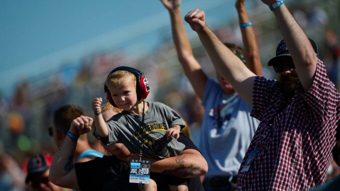 Daytona-500-Guichets-Fermes-scaled