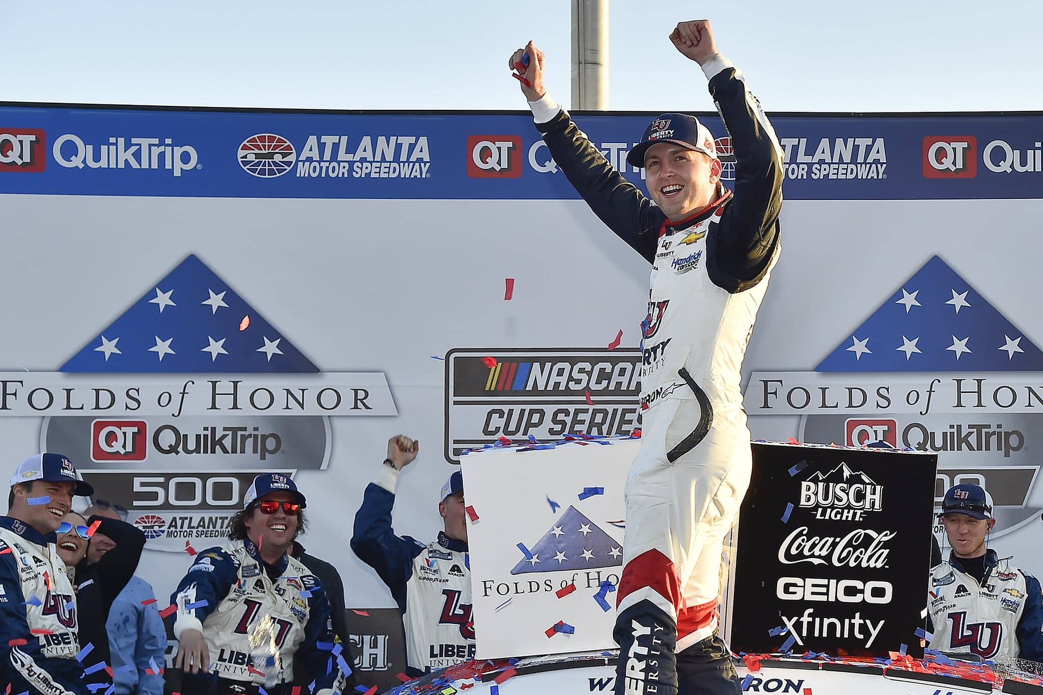 William Byron passe la troisième