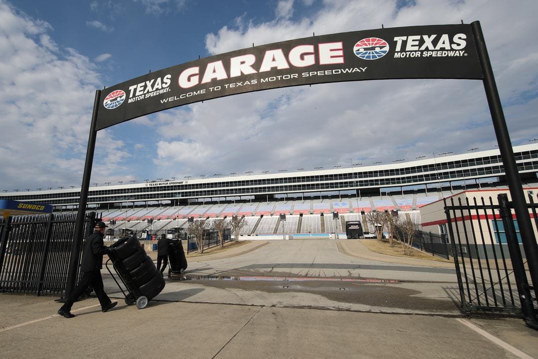 McLaughlin domine les essais du Texas