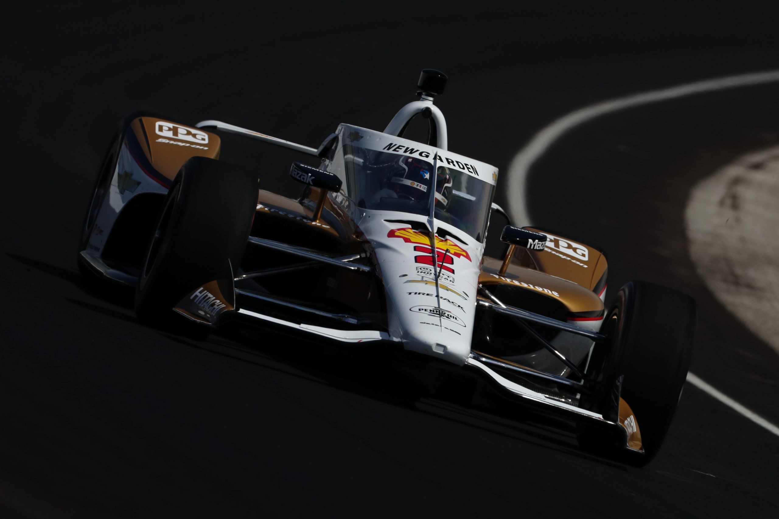 Josef Newgarden hausse le rythme