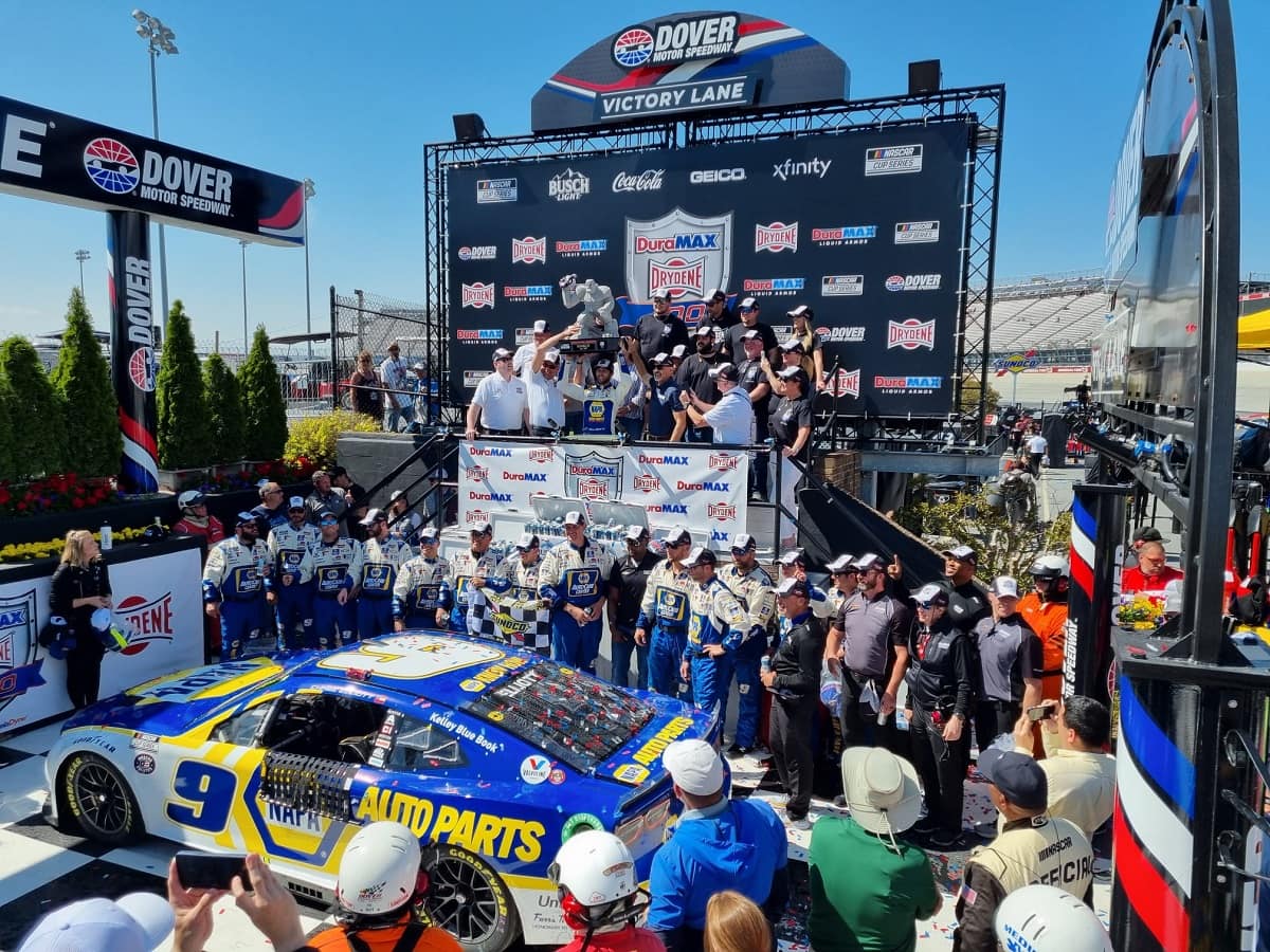 Chase Elliott s'impose sur le Monster Mile