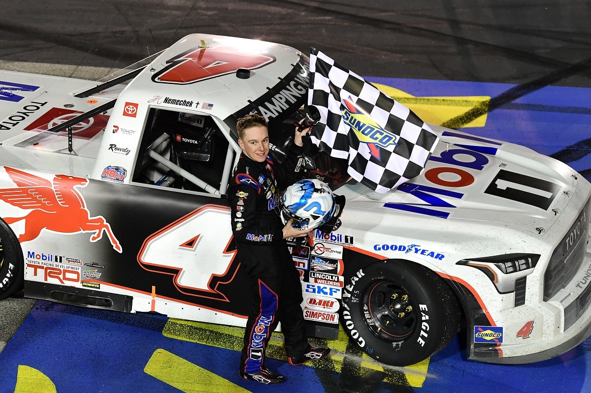 Journée parfaite pour Nemechek sur le Darlington Raceway