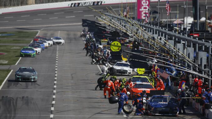 230706_NCS_AMS_PitLane-scaled