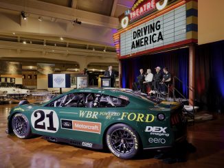 La Wood Brothers Racing a révélé au Henry Ford de Dearborn au Michigan la déco rétro qui sera utilisée à Darlington lors des Goodyear 400.