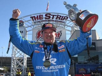 Tony Stewart NHRA TopFuel Victoire